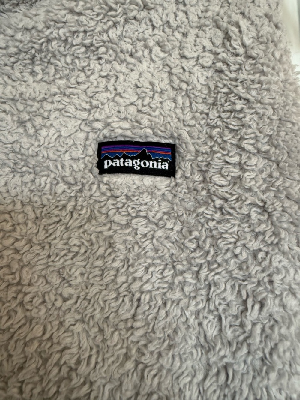 Patagonia Light Gray Sherpa Fleece Vest - Zip Front - Picture 3 of 5